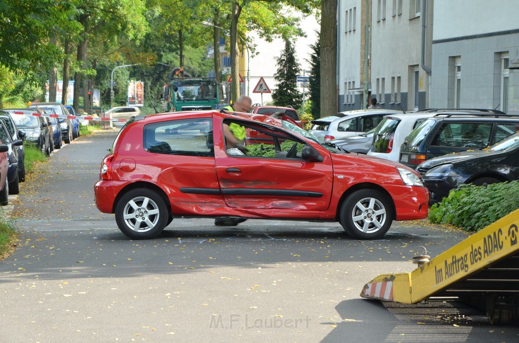 Vu Koeln Gremberg Usingerstr Wetzlarerstr P5580.JPG